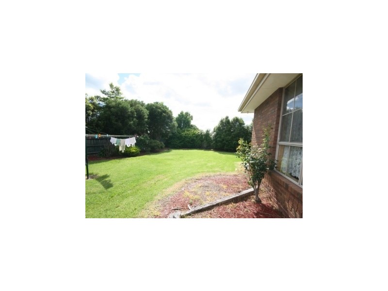 2 Chain Court, Narre Warren South VIC 3805