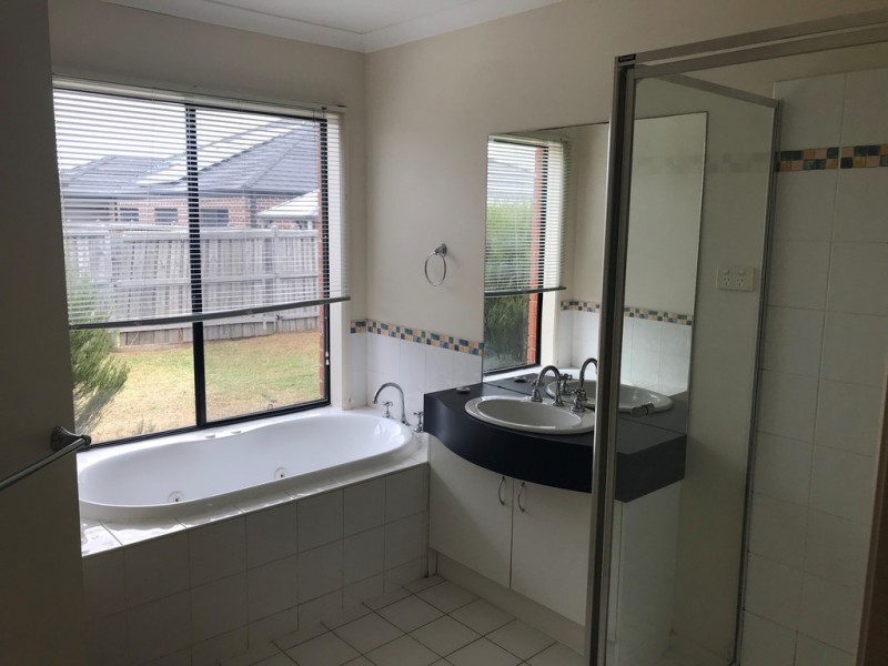 12 Ambiance Crescent, Narre Warren South VIC 3805
