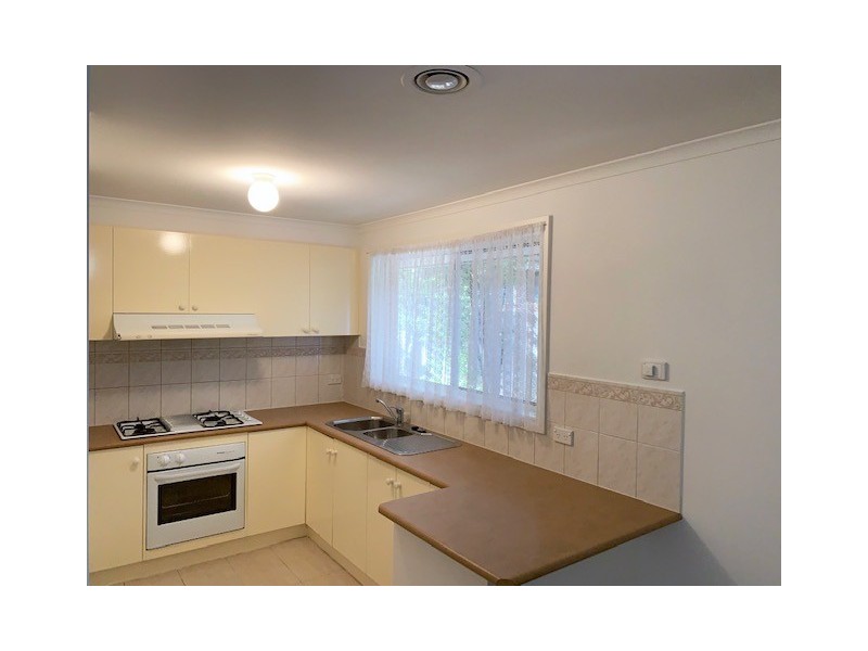 11 Sanctuary Rise, Narre Warren VIC 3805