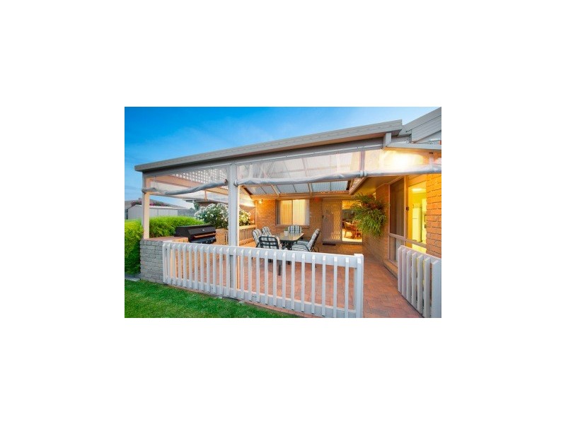 13 Willunga Court, Berwick VIC 3806