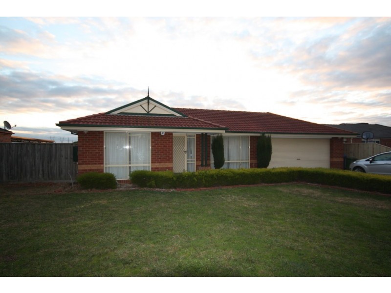 49 Kingston Avenue, Narre Warren South VIC 3805