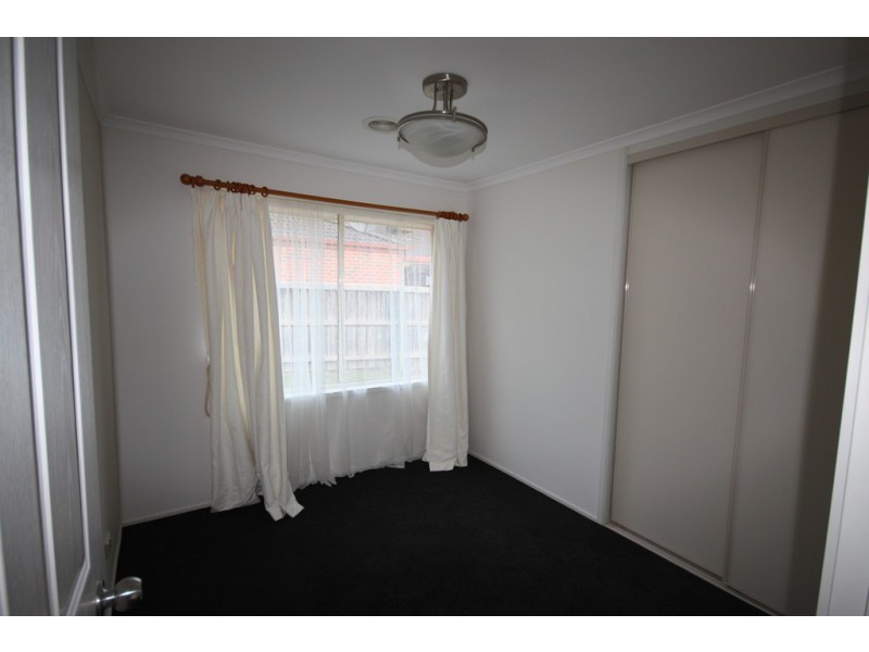 49 Kingston Avenue, Narre Warren South VIC 3805