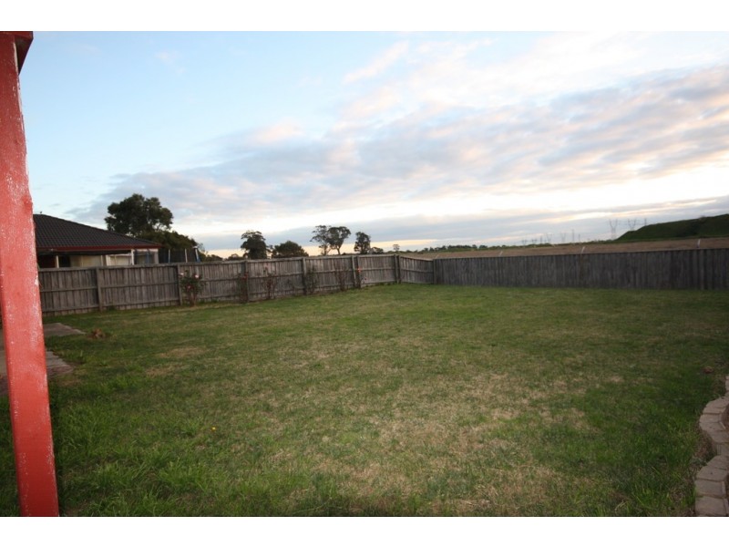 49 Kingston Avenue, Narre Warren South VIC 3805