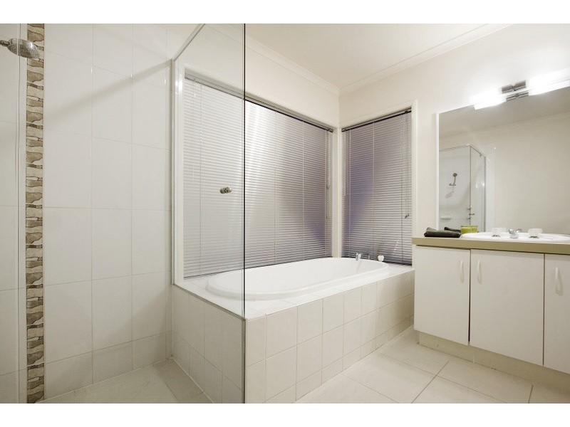 72 Springfield Drive, Narre Warren VIC 3805