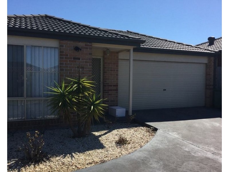 4/13 Kismet Close, Cranbourne West VIC 3977