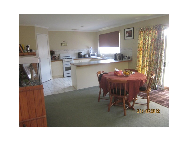 35 Maria Crescent, Pakenham VIC 3810