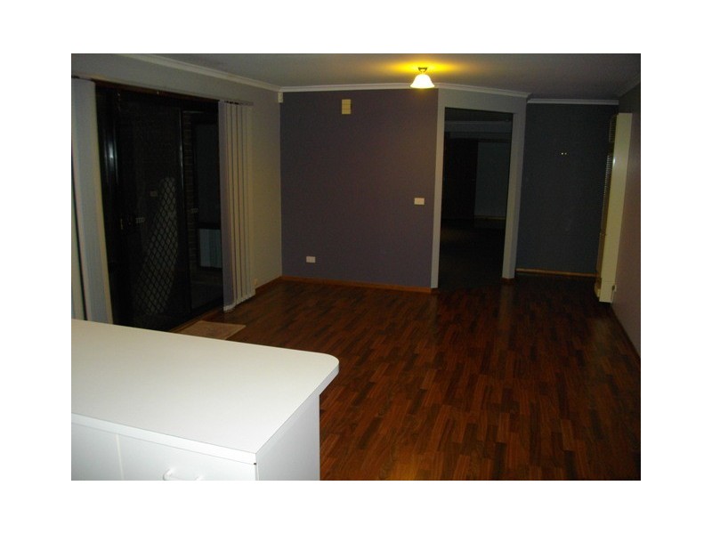 6 Craigton Court, Cranbourne North VIC 3977