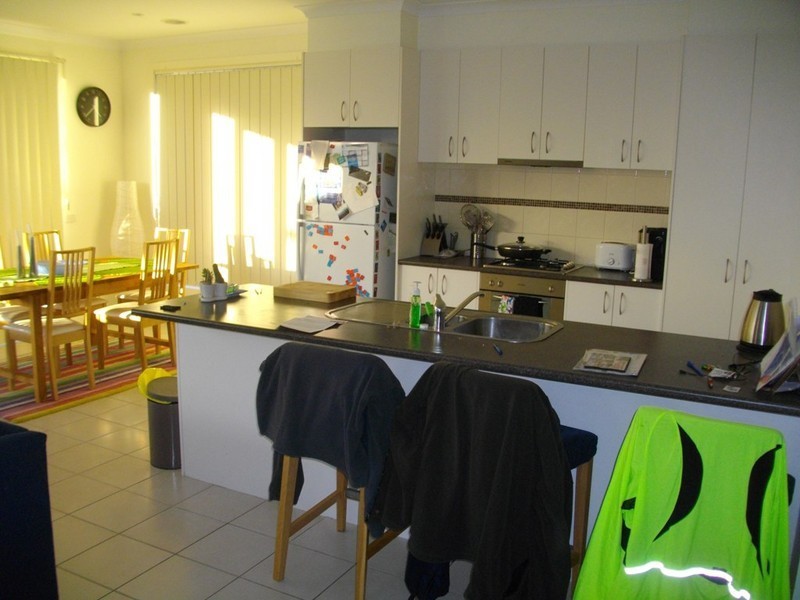 17 Baynton Crescent, Lynbrook VIC 3975