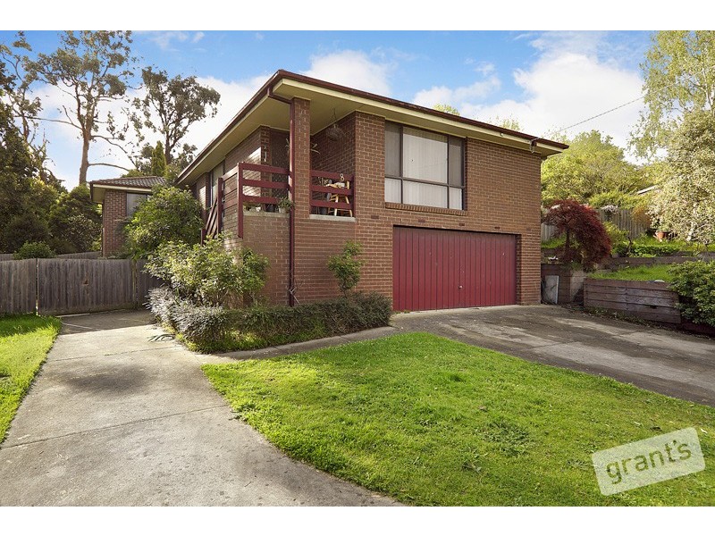 8 Mansell Court, Garfield VIC 3814