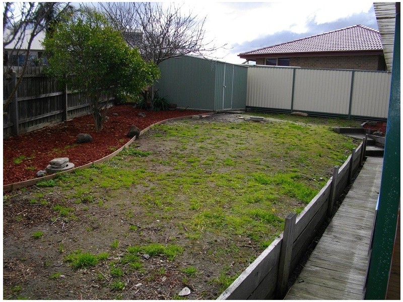 12 Eleanore Crescent, Hallam VIC 3803