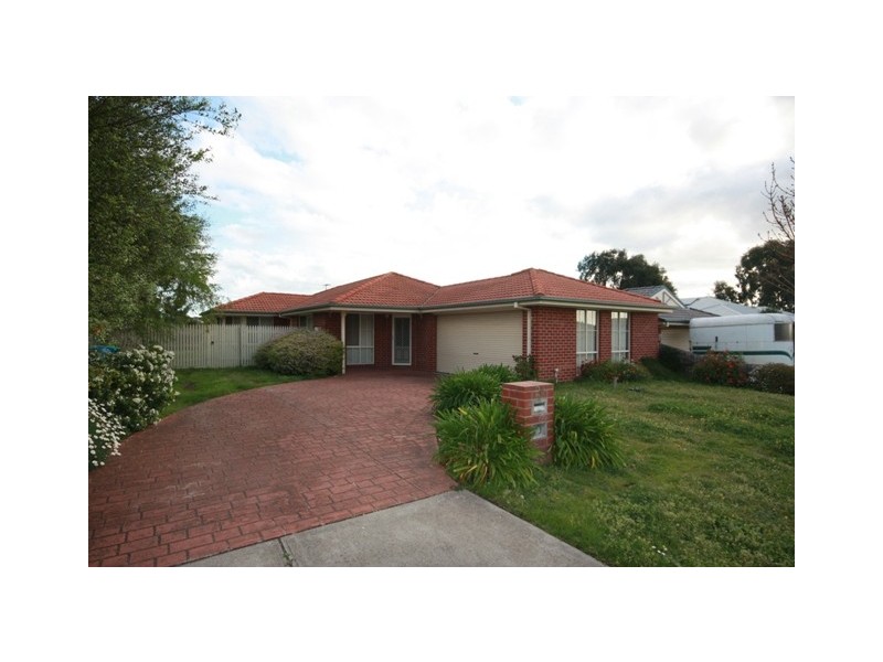 26 Fieldhouse Lane, Berwick VIC 3806