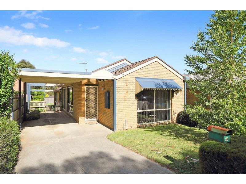 4a Mitre Crescent, Berwick VIC 3806