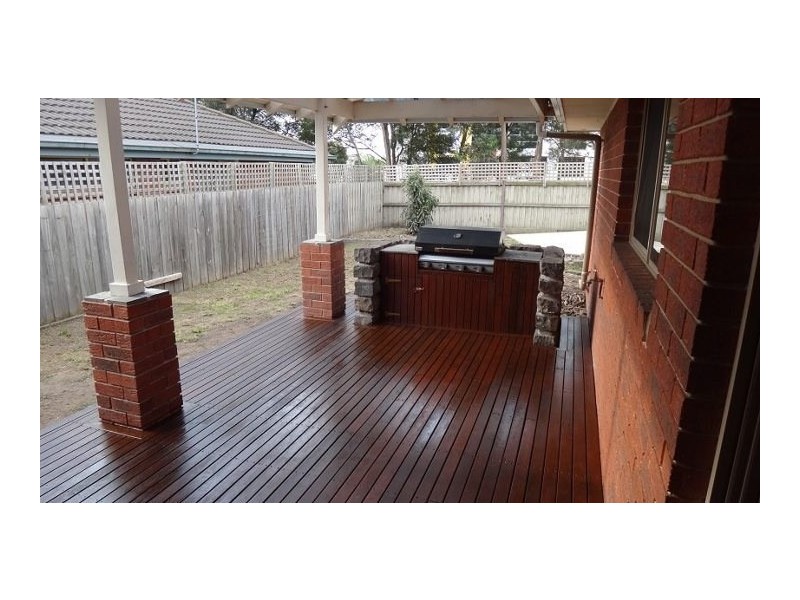 21 Dutton Close, Lynbrook VIC 3975