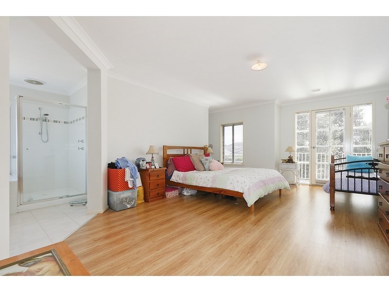 21 Juliet Gardens, Pakenham VIC 3810