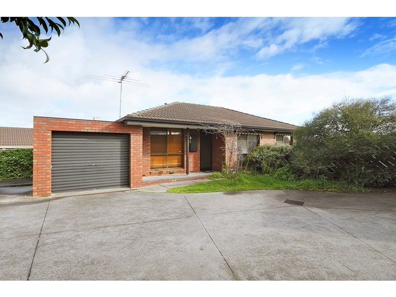 2/7 Jonathan Court, Eumemmerring VIC 3177