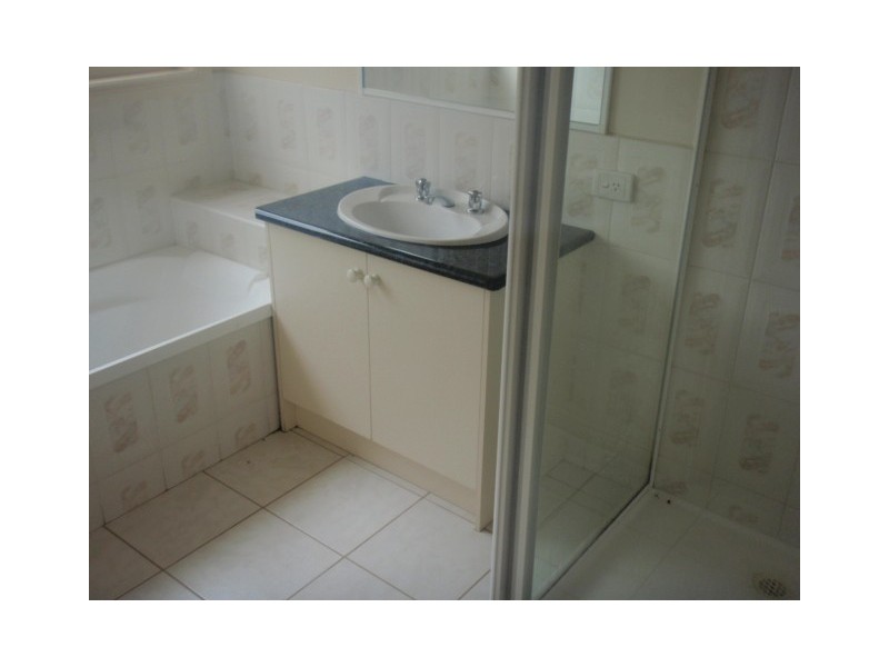 19 Bellevue Drive, Berwick VIC 3806