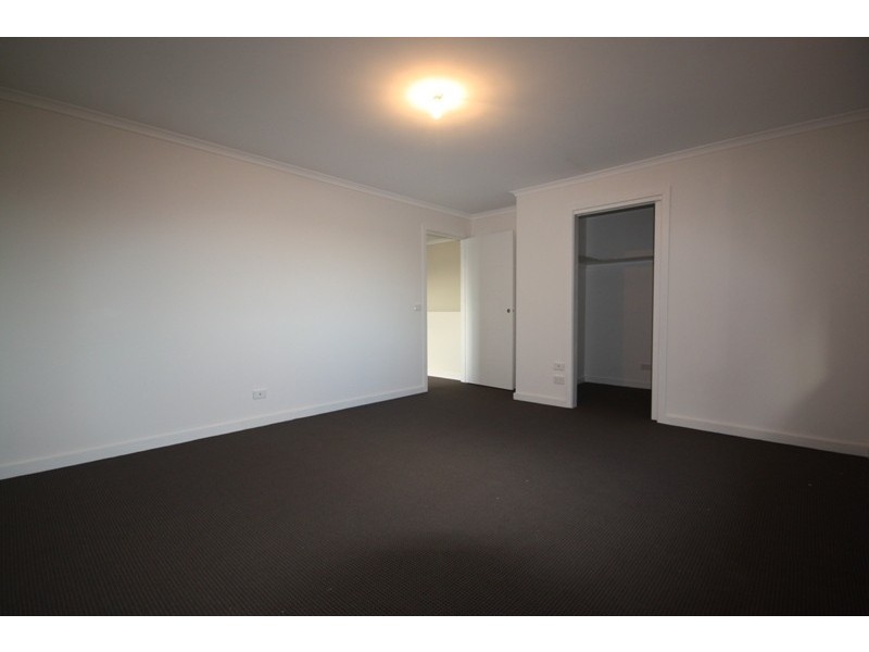 17a Barondi Ave, Narre Warren VIC 3805