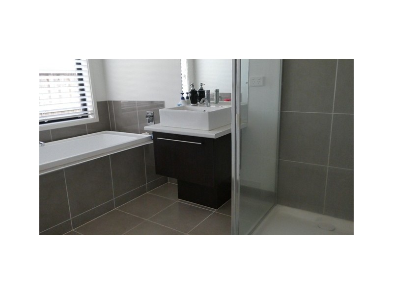 8 Osborn Court, Berwick VIC 3806