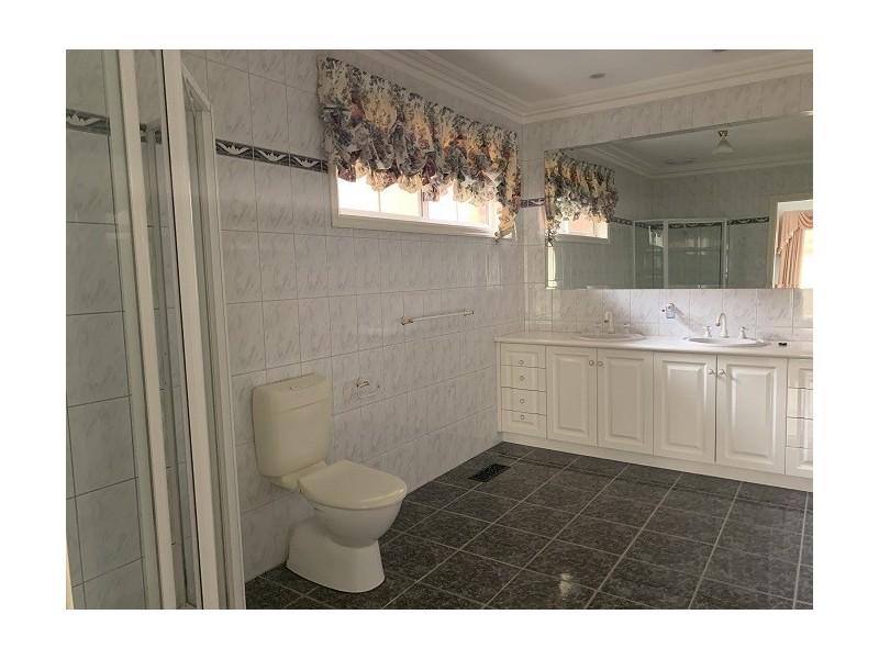 41 Callistemon Crescent, Narre Warren VIC 3805