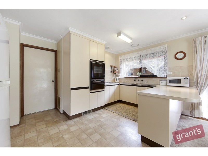 77 Prospect Hill Road, Narre Warren VIC 3805