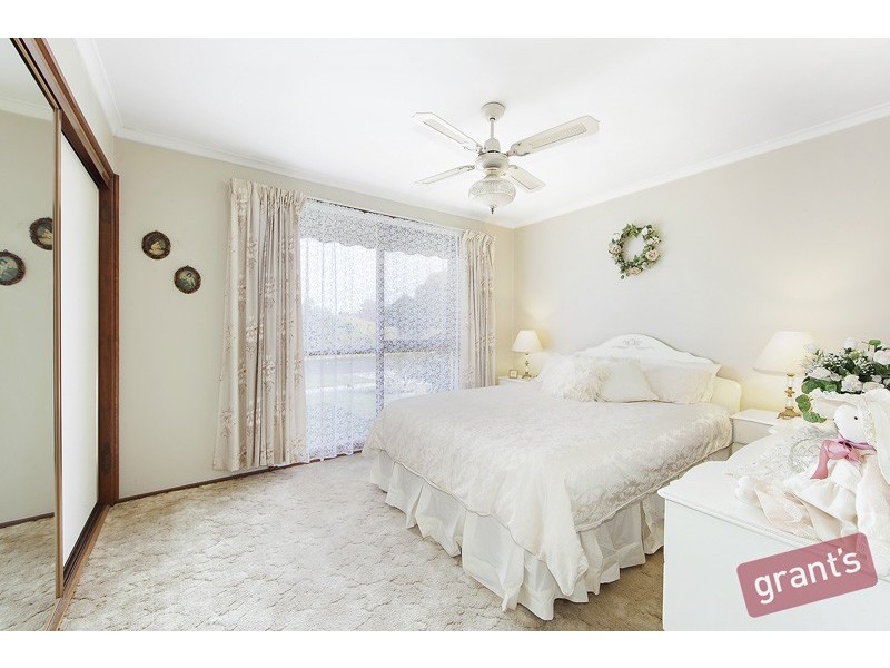 77 Prospect Hill Road, Narre Warren VIC 3805