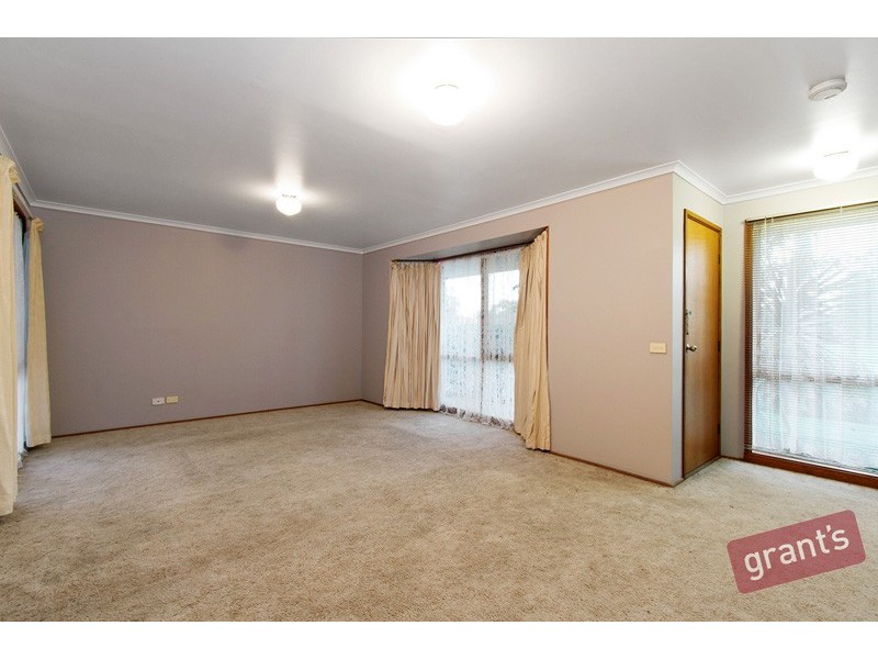 63 Simon Drive, Pakenham VIC 3810