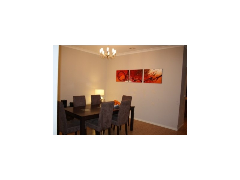 37 Mallee Circuit, Pakenham VIC 3810