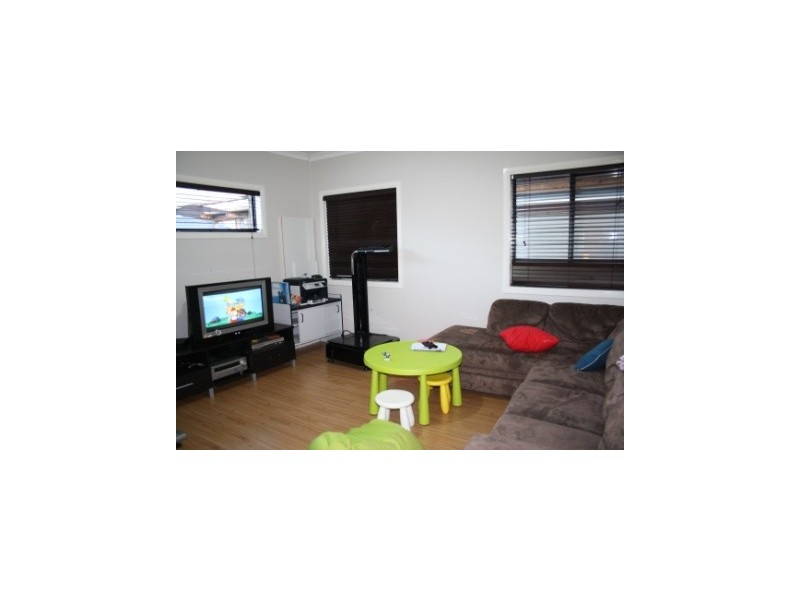 37 Mallee Circuit, Pakenham VIC 3810