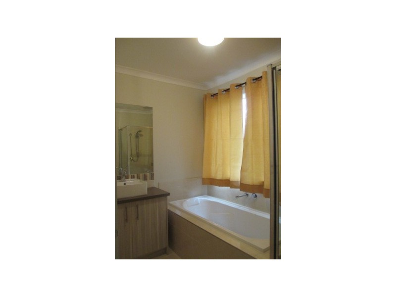 23 Celsius Drive, Cranbourne North VIC 3977