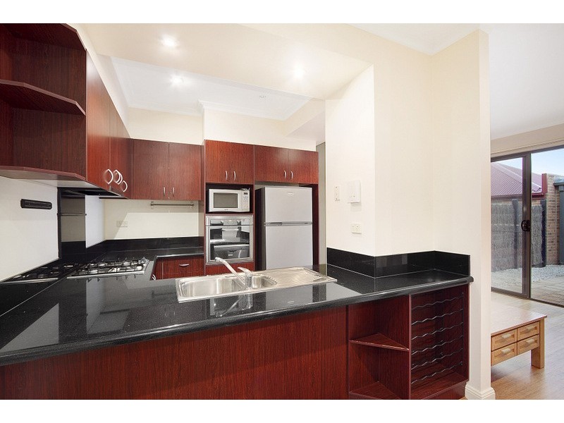 27/18-26 Marlesford Crescent, Berwick VIC 3806