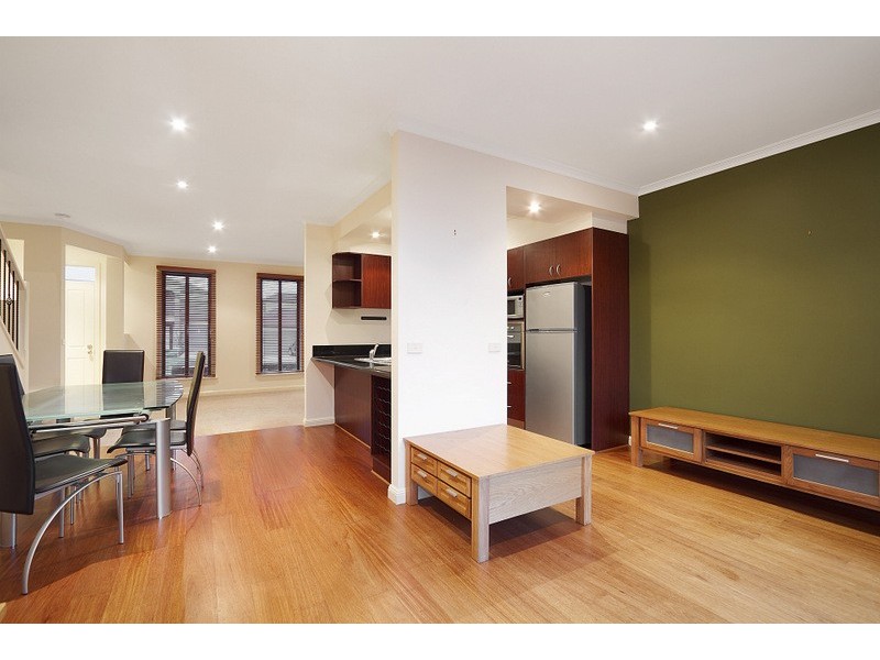 27/18-26 Marlesford Crescent, Berwick VIC 3806