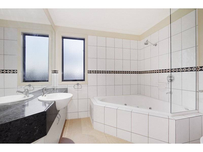 27/18-26 Marlesford Crescent, Berwick VIC 3806