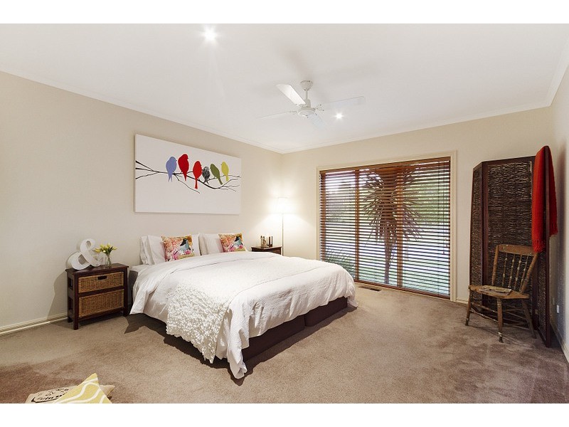 5 Findon Way, Berwick VIC 3806