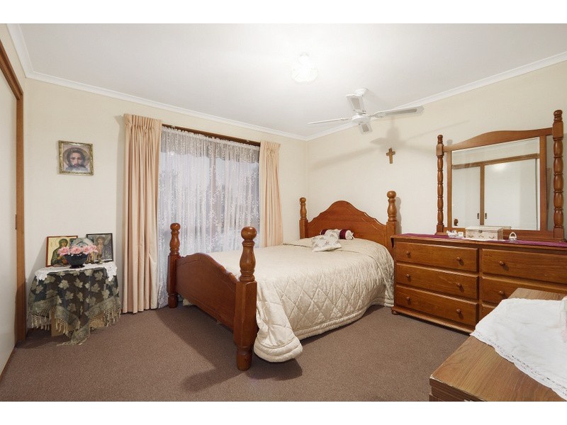 50 Lodge Crescent, Berwick VIC 3806