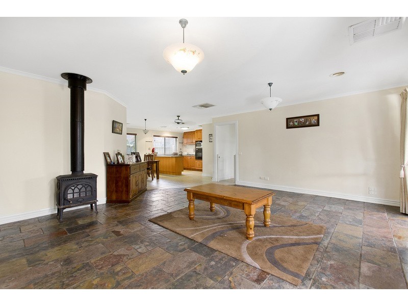 4 Dell Street, Narre Warren VIC 3805