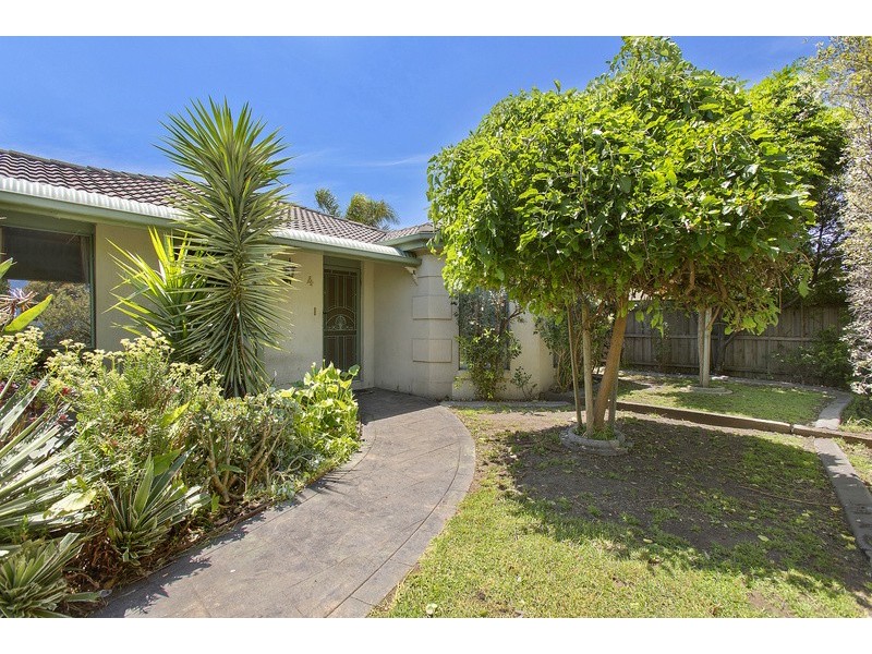 4 Dell Street, Narre Warren VIC 3805