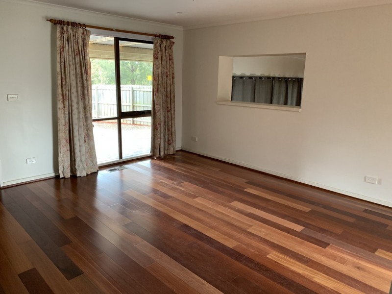 69 Prospect Hill Rd, Narre Warren VIC 3805