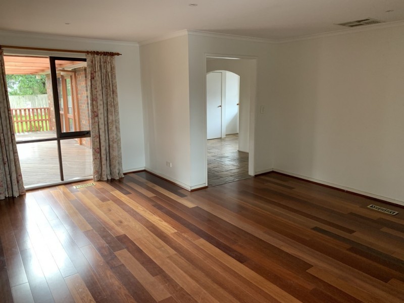 69 Prospect Hill Rd, Narre Warren VIC 3805