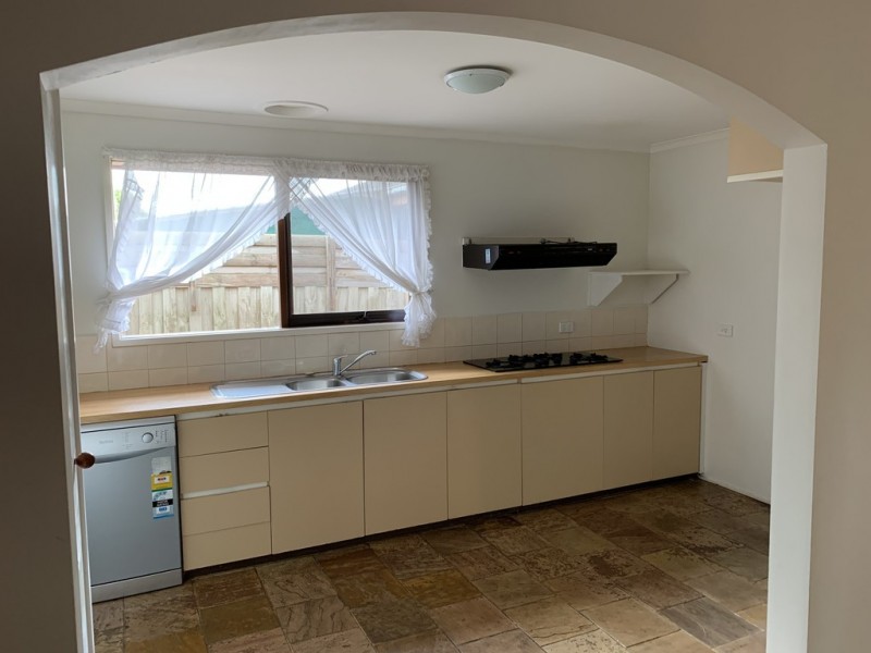 69 Prospect Hill Rd, Narre Warren VIC 3805