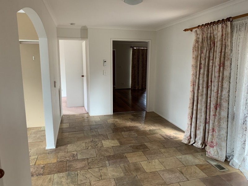 69 Prospect Hill Rd, Narre Warren VIC 3805