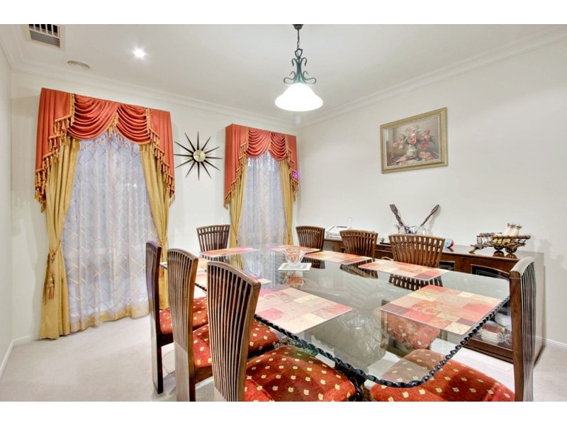 16 View Park Circuit, Narre Warren South VIC 3805
