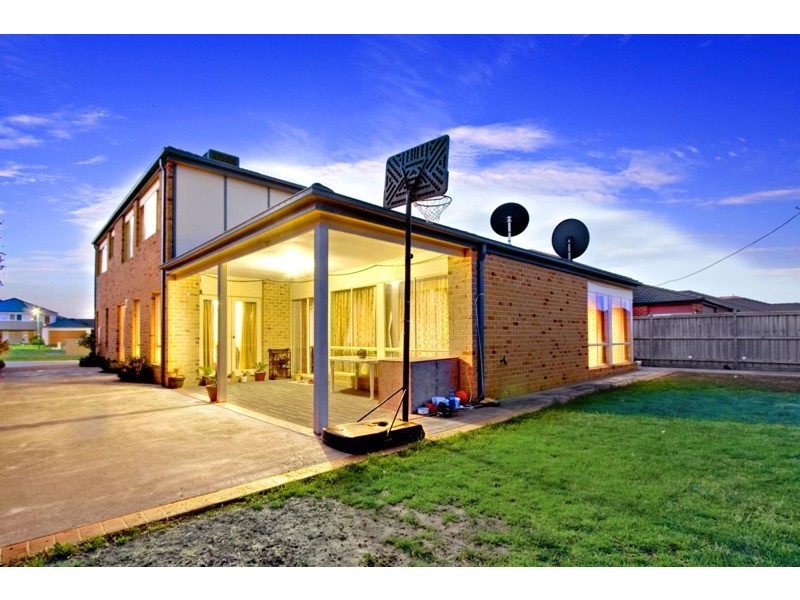 16 View Park Circuit, Narre Warren South VIC 3805