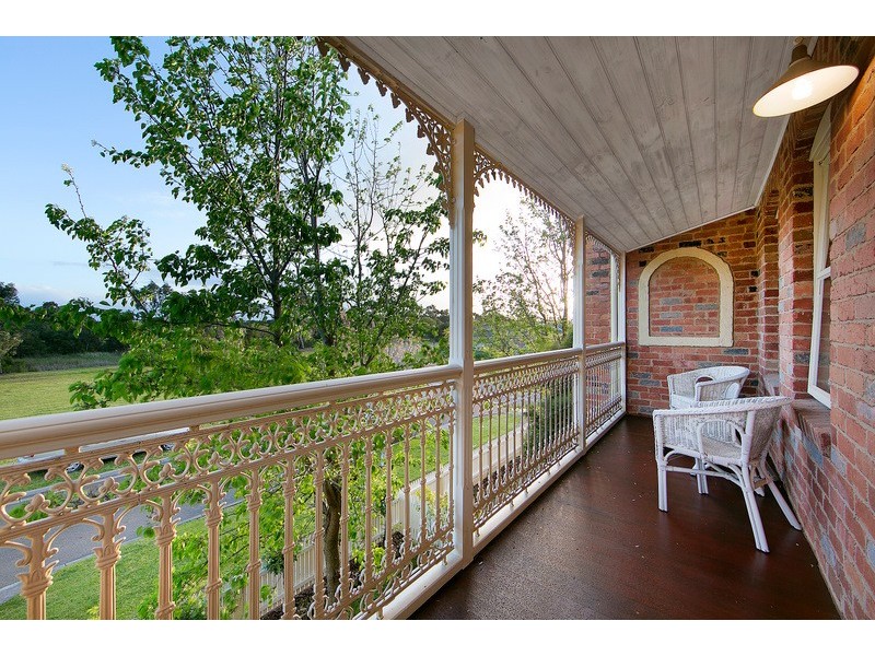 2 Brodie Mews, Beaconsfield VIC 3807