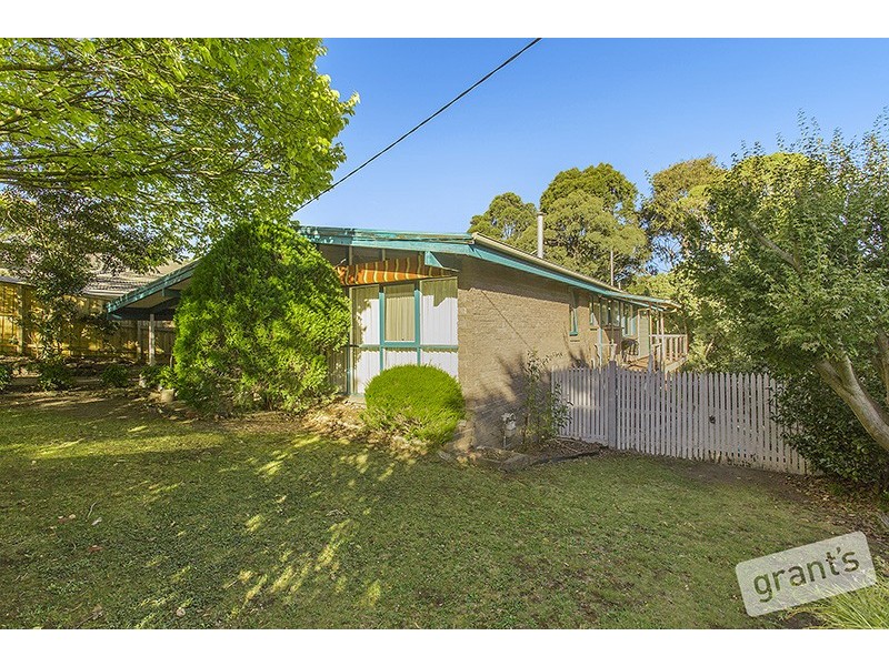 26 Lyall Road, Berwick VIC 3806
