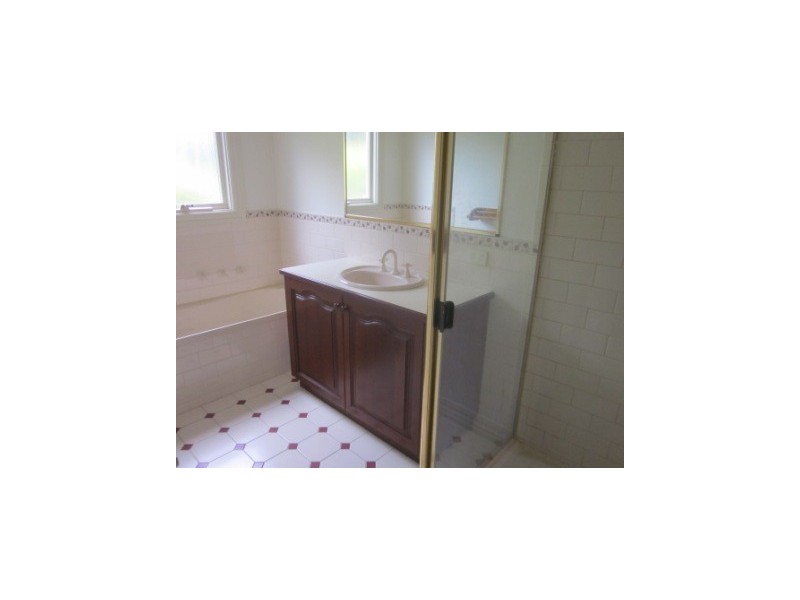 35 Bailey Road, Narre Warren North VIC 3804