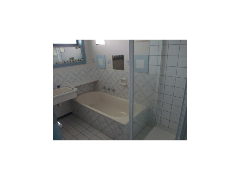 4/27-29 Princes Highway, Pakenham VIC 3810