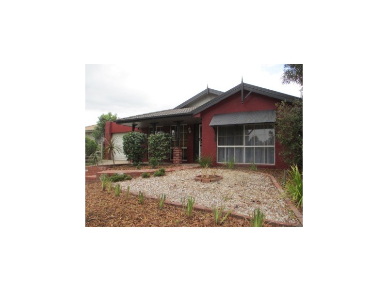 15 Wimmera Court, Berwick VIC 3806