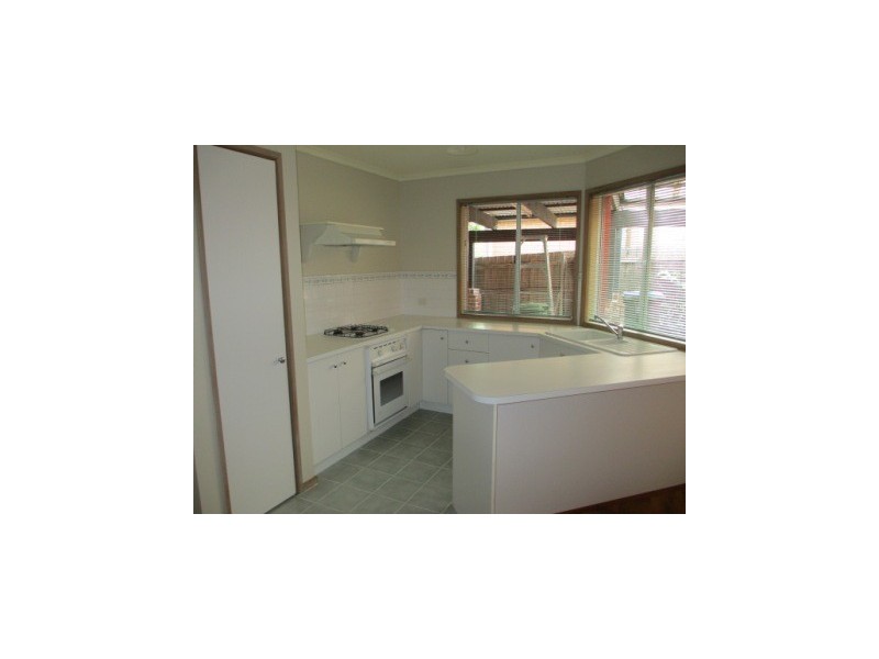 15 Wimmera Court, Berwick VIC 3806