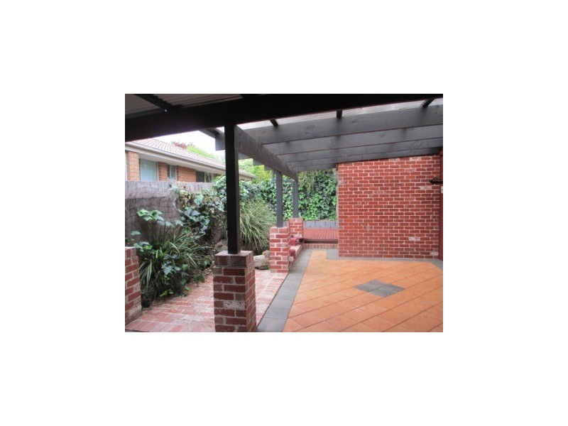 15 Wimmera Court, Berwick VIC 3806
