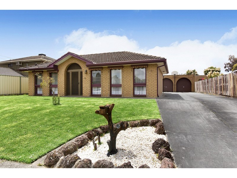 116 Somerset Drive, Dandenong North VIC 3175